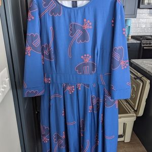 Simple Flavor Floral Evening Flare Midi Dress with 3/4 sleeve, Size Large